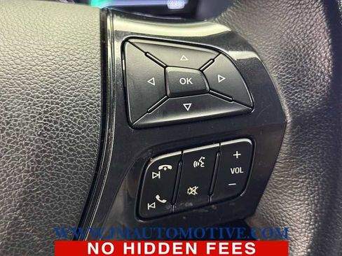 Used 2017 Ford Explorer XLT w/ XLT Technology Feature Bundle image 39