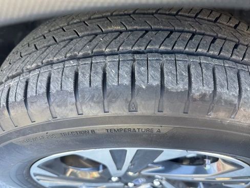 Used 2024 Subaru Crosstrek 2.0i Premium image 13