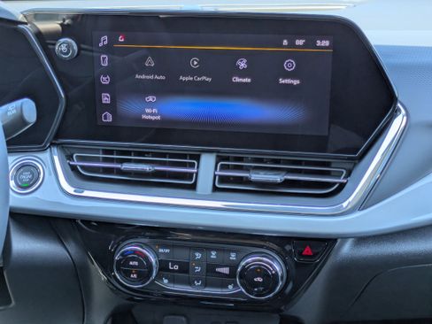 New 2026 Chevrolet Trax LT w/ Driver Confidence Package image 4