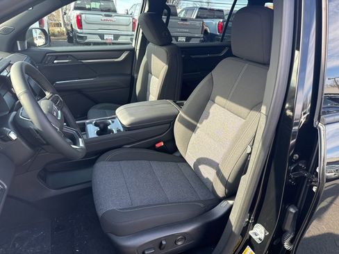 New 2025 GMC Acadia Elevation image 10