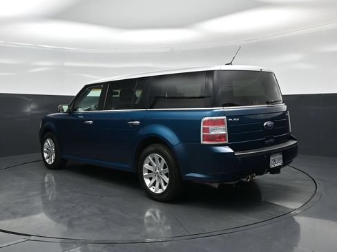 Used 2011 Ford Flex SEL FWD image 6