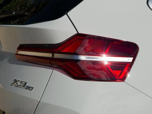 New 2026 BMW X3 xDrive30 w/ Premium Package image 7