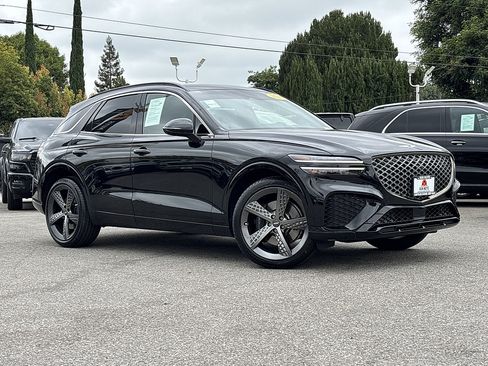 Used 2023 Genesis GV70 2.5T w/ Sport Prestige Package AWD/4WD image 1
