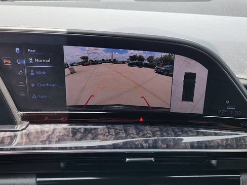 Used 2021 Cadillac Escalade Premium Luxury w/ LPO, Illumination Package AWD/4WD image 19