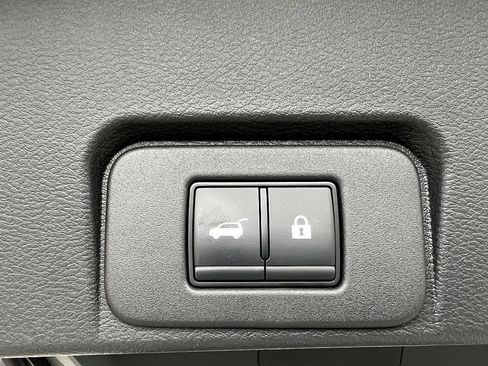 Certified 2023 Nissan Rogue SL w/ SL Premium Package image 26