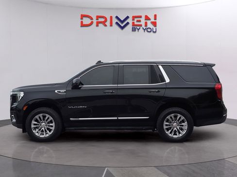 Used 2021 GMC Yukon SLT w/ SLT Luxury Plus Package image 2