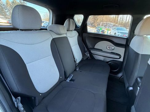 Used 2018 Kia Soul image 28
