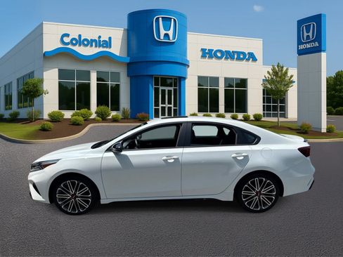Used 2023 Kia Forte GT FWD image 3