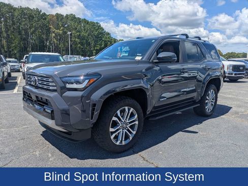 Used 2025 Toyota 4Runner Limited AWD/4WD image 9