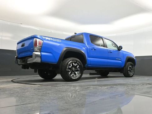 Used 2021 Toyota Tacoma TRD Off-Road image 41