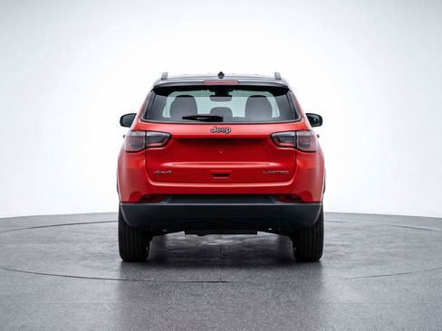 Used 2025 Jeep Compass Limited AWD/4WD image 7