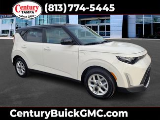 Used 2025 Kia Soul S image 1
