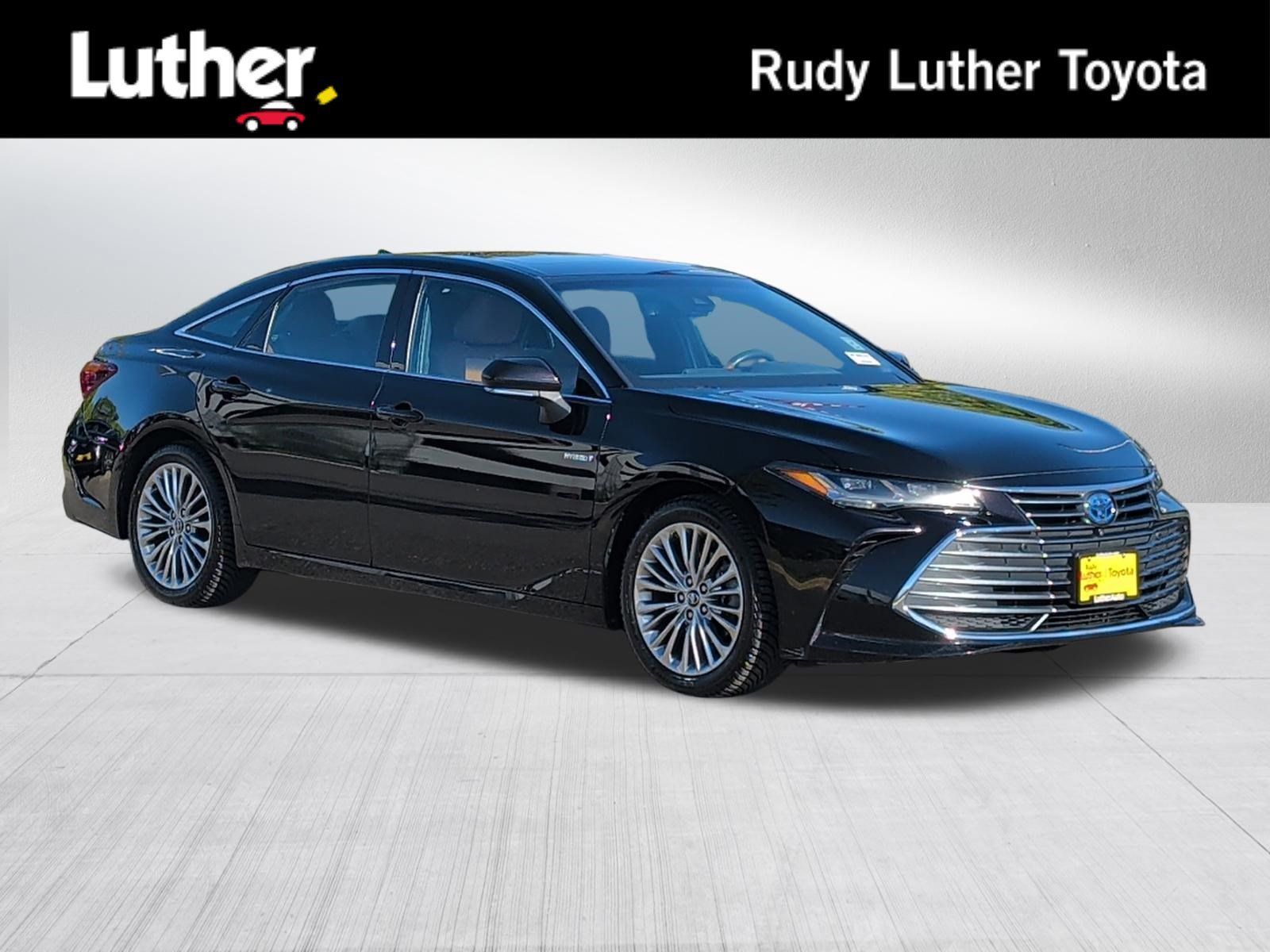 Used 2019 Toyota Avalon Limited w/ Advanced Safety Package FWD image 1