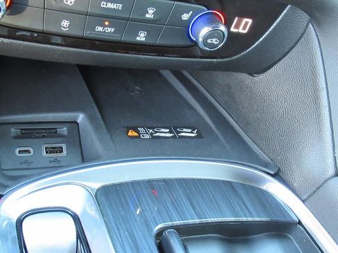 Used 2024 Buick Enclave Essence w/ Experience Buick Package image 24