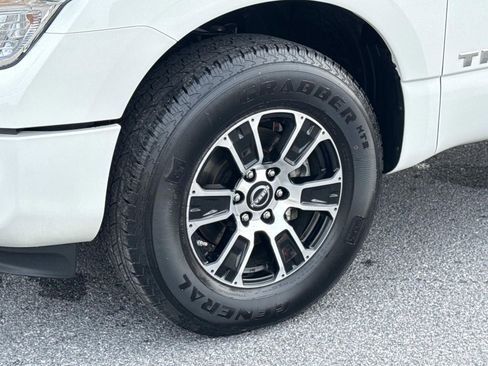 Used 2024 Nissan Titan SV w/ Accessory Utility Package image 7