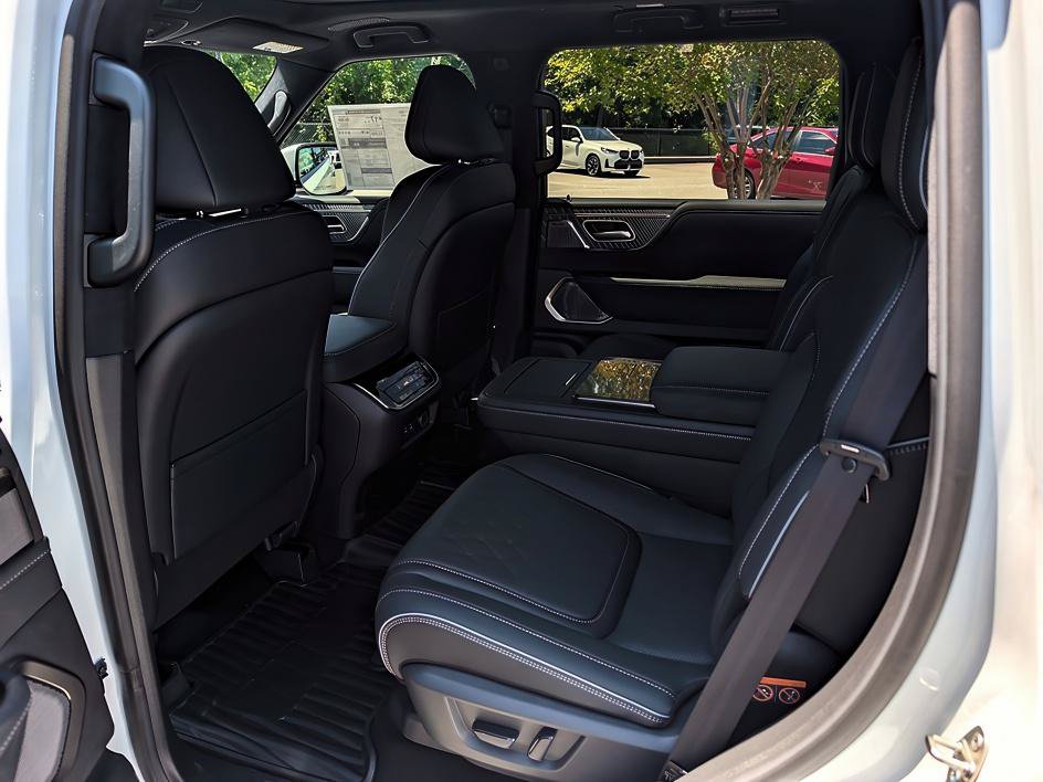 New 2027 INFINITI QX80 Autograph w/ Premium Cargo Package AWD/4WD image 12