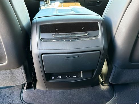 Used 2023 Cadillac Escalade Sport Platinum image 21