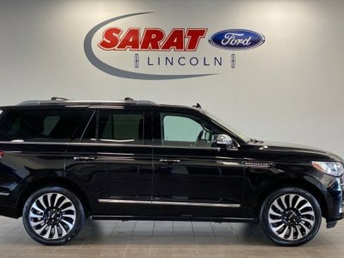 Certified 2024 Lincoln Navigator Black Label image 1
