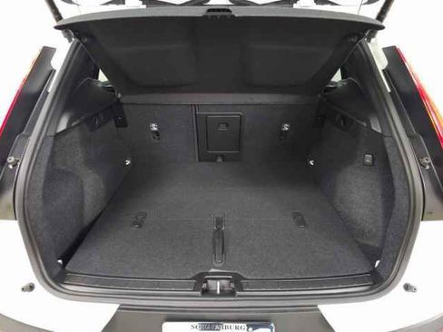 Certified 2025 Volvo XC40 B5 Plus image 10