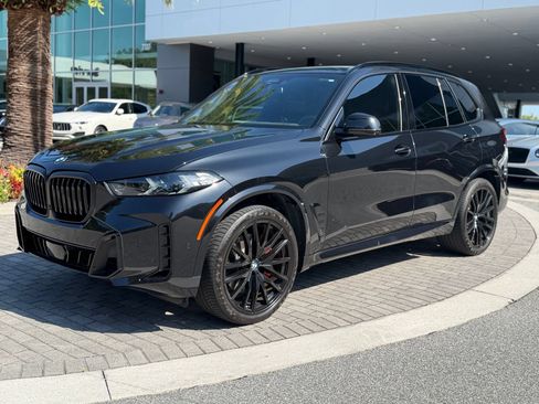 Used 2024 BMW X5 xDrive40i w/ M Sport Package AWD/4WD image 9