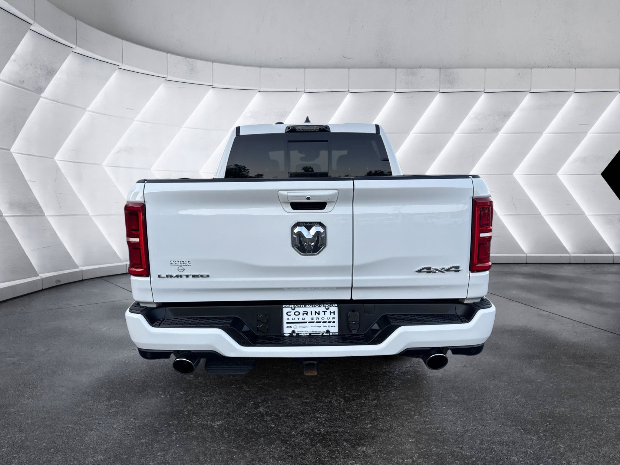Used 2025 RAM 1500 Limited AWD/4WD image 6