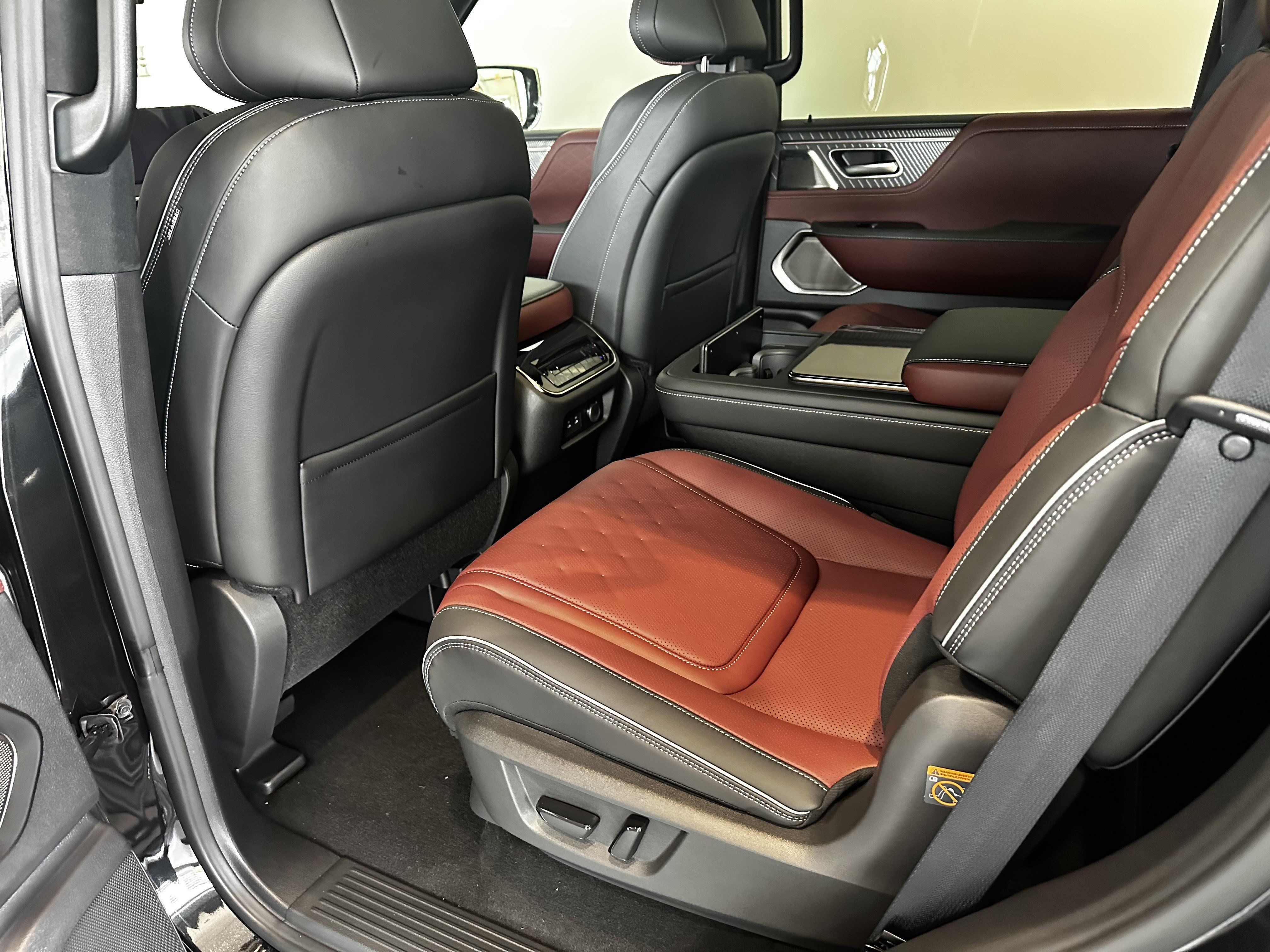 New 2027 INFINITI QX80 Autograph AWD/4WD image 12