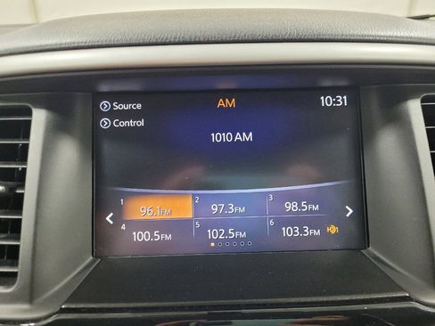 Used 2019 Nissan Pathfinder SV AWD/4WD image 25