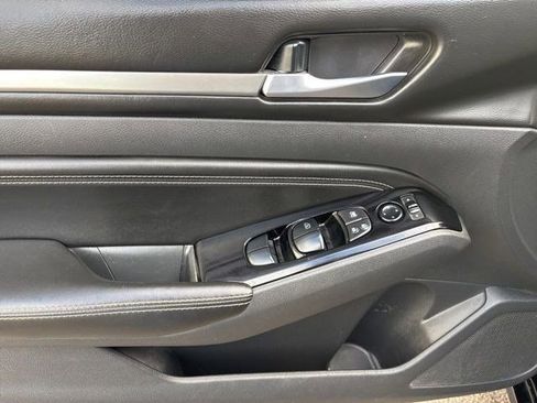 Used 2021 Nissan Altima 2.5 SV image 13