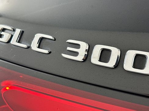 Used 2023 Mercedes-Benz GLC 300 image 10