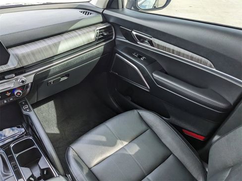 Certified 2024 Kia Telluride EX image 19