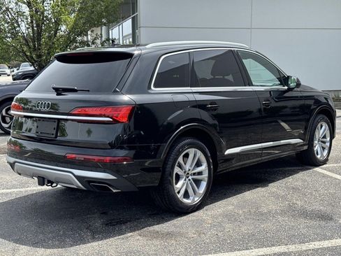 Used 2025 Audi Q7 3.0T Premium Plus AWD/4WD image 5