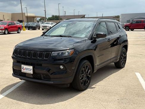 New 2026 Jeep Compass Latitude AWD/4WD image 1