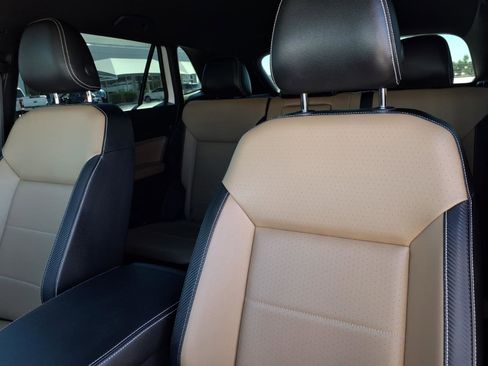 Certified 2022 Volkswagen Atlas Cross Sport SE w/ Black Wheel Package image 20