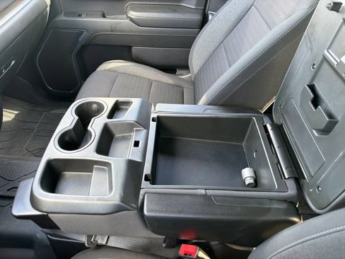 Used 2024 Chevrolet Silverado 1500 LT RWD image 32