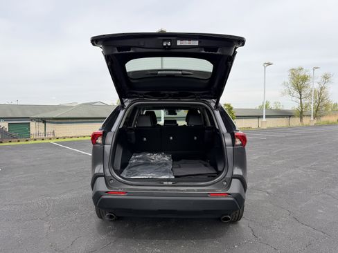 Certified 2023 Toyota RAV4 XLE Premium FWD image 7