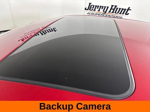 Used 2023 Hyundai Elantra Limited w/ Preferred Accessory Package FWD image 10