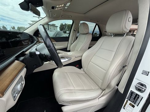 Used 2021 Mercedes-Benz GLE 350 w/ Premium Package image 13