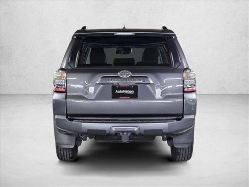 Used 2022 Toyota 4Runner SR5 image 6