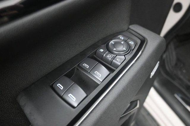 Used 2026 GMC Sierra 2500 AT4 w/ AT4 Premium Plus Package AWD/4WD image 8