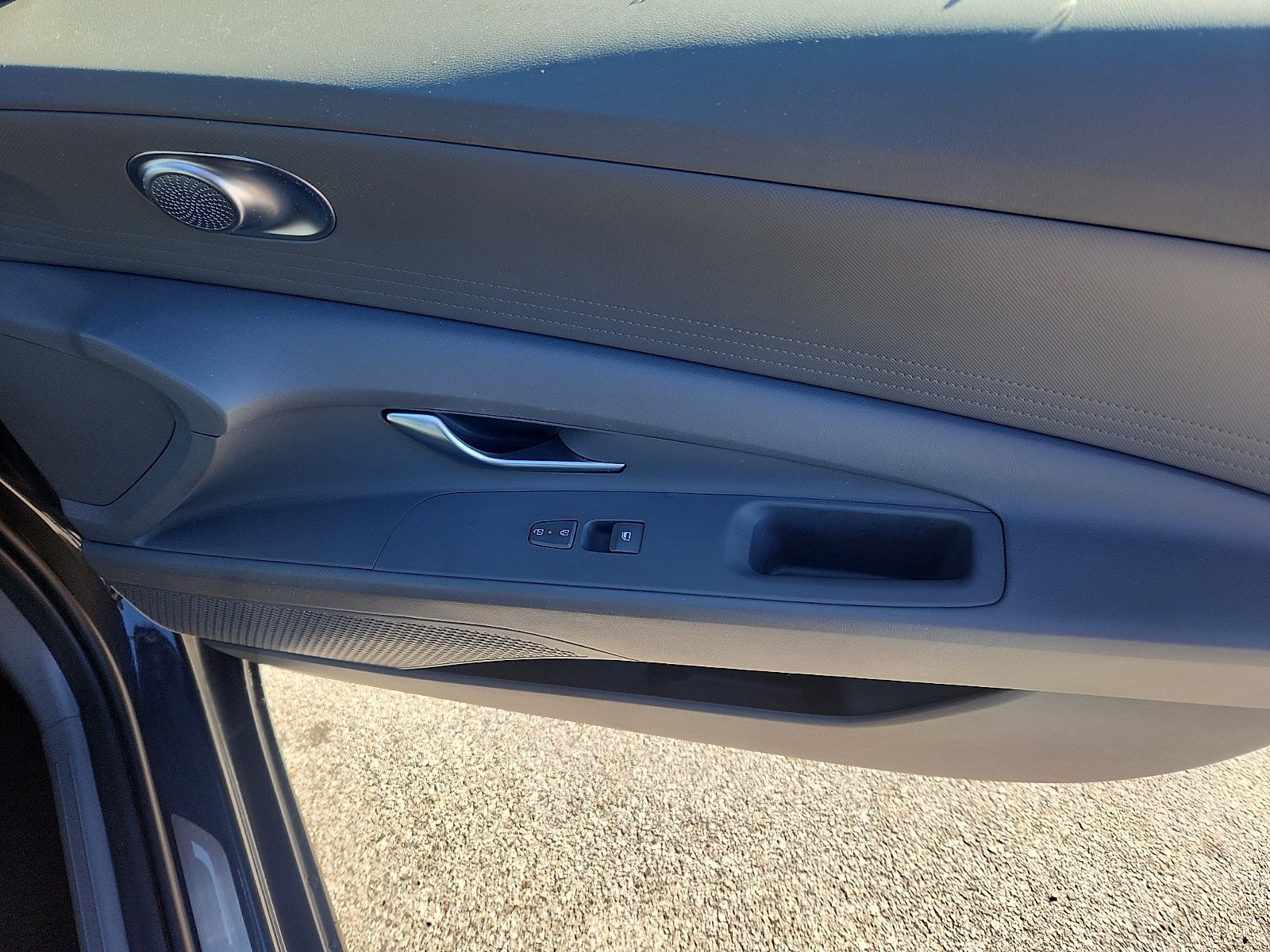 Certified 2024 Hyundai Elantra SEL FWD image 34