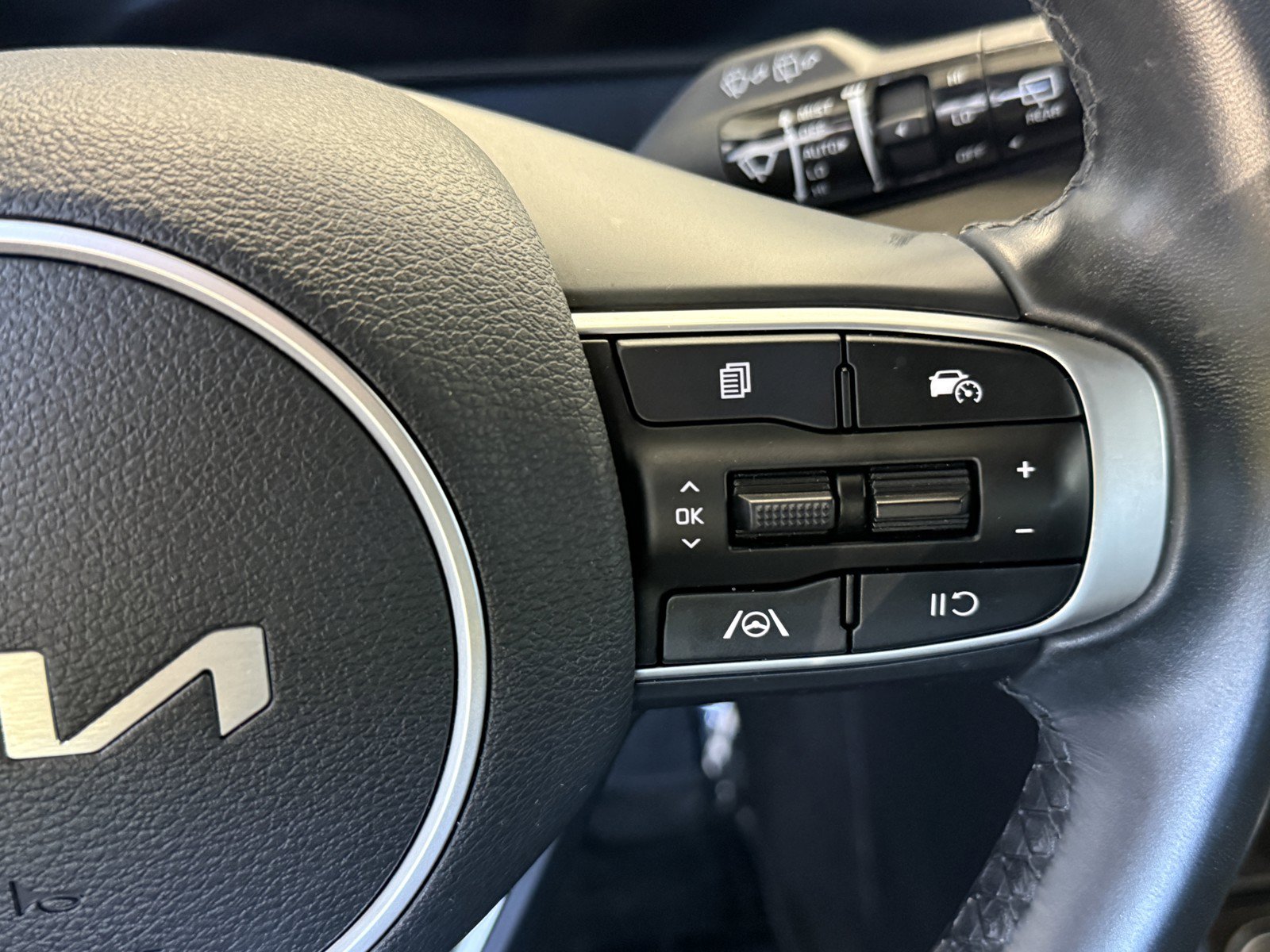 Used 2023 Kia Sportage X-Line w/ X-Line Premium Package AWD/4WD image 24