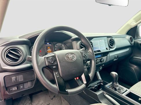Used 2022 Toyota Tacoma SR image 11