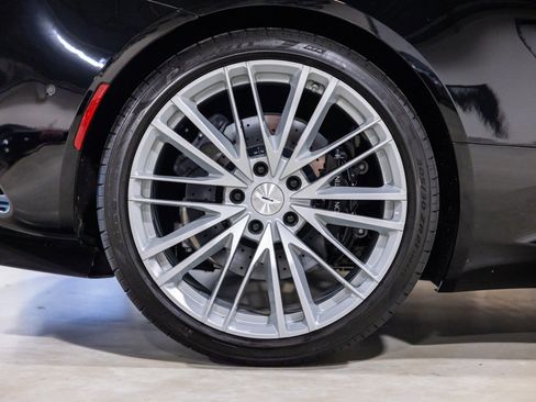 Used 2022 Aston Martin DBS Superleggera RWD image 30