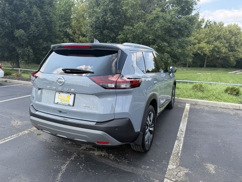 Used 2021 Nissan Rogue SL w/ Premium Package AWD/4WD image 29