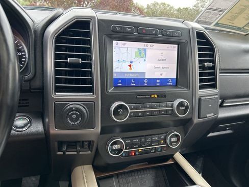 Used 2020 Ford Expedition Platinum image 29