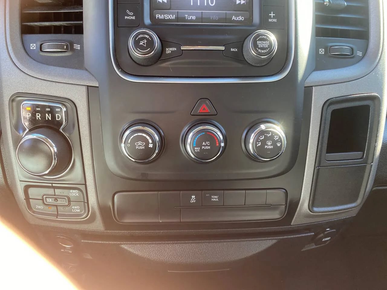 Used 2017 RAM 1500 Express w/ Express Value Package AWD/4WD image 19
