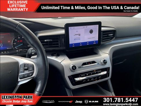 Used 2023 Ford Explorer XLT AWD/4WD image 9
