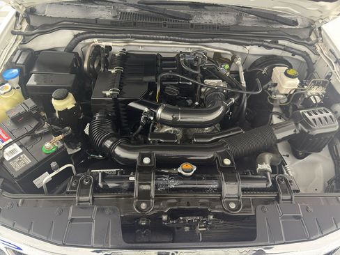 Used 2018 Nissan Frontier S RWD image 11