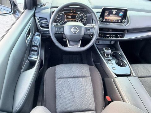 Certified 2026 Nissan Rogue SV FWD image 13