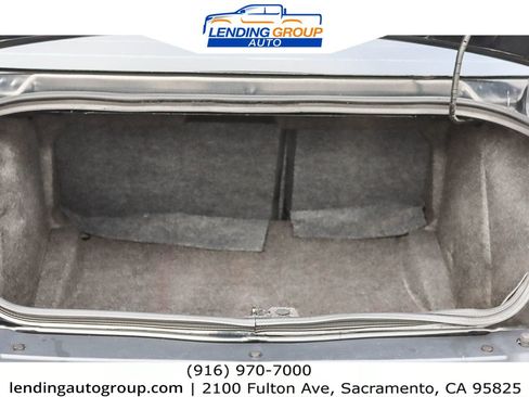 Used 2018 Dodge Challenger SXT w/ Blacktop Package image 25